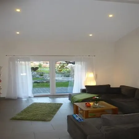 Сasa de vacaciones Relaxing Holiday In Willersdorf In The Forest